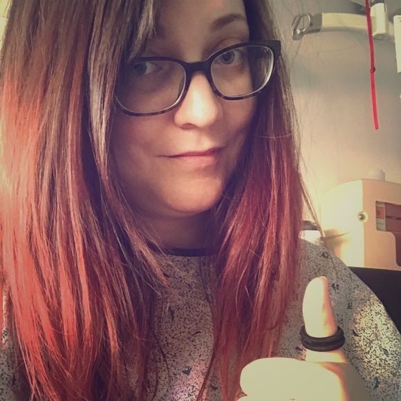 Hi ladies! Gotta Pay MY MED BILLS! - Picture 6 of 9